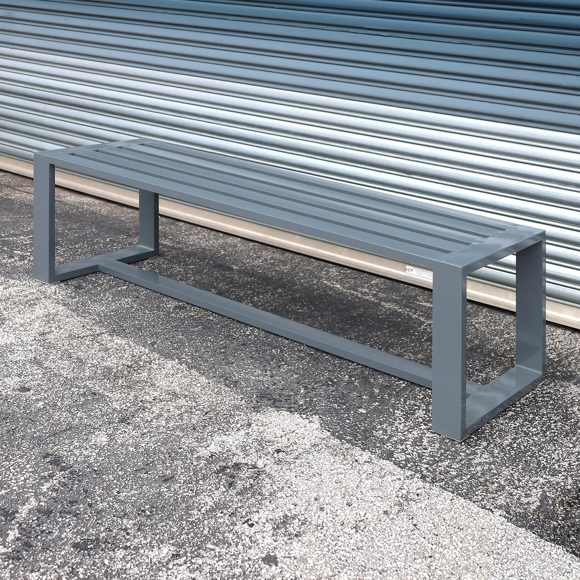 60-inch Custom Bench 101 with Aluminum in RAL 7012 paint frames and U-Shape legs.